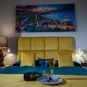 Vivi A , Napoli Italia